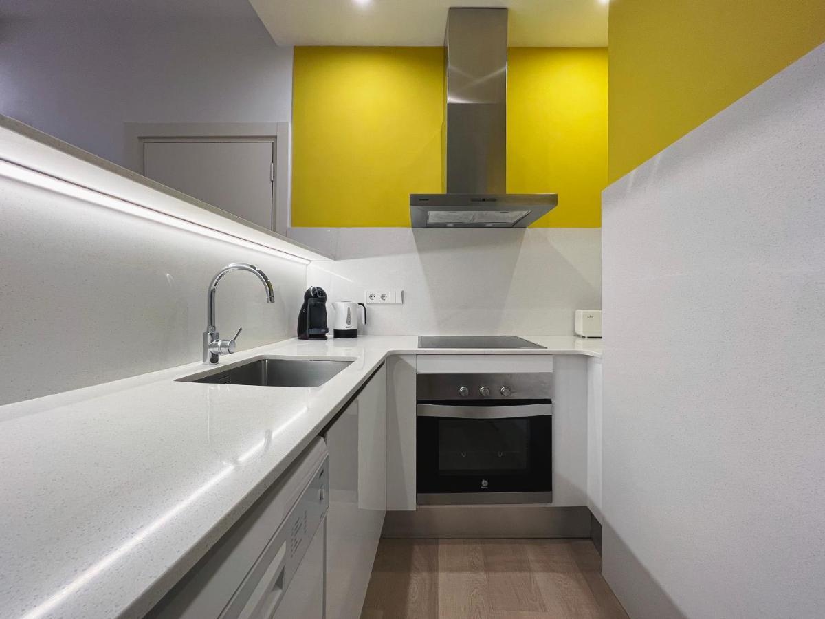 Stay U-Nique Apartments Sants Barcelona Ngoại thất bức ảnh