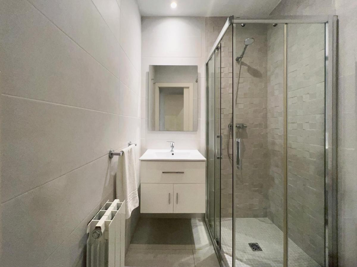 Stay U-Nique Apartments Sants Barcelona Ngoại thất bức ảnh