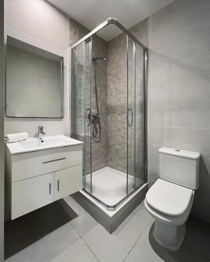 Stay U-Nique Apartments Sants Barcelona Ngoại thất bức ảnh