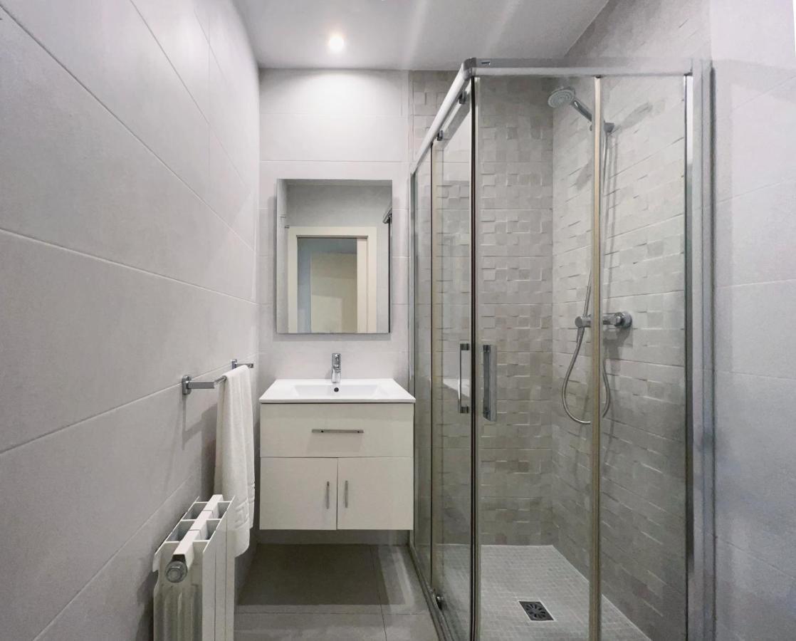 Stay U-Nique Apartments Sants Barcelona Ngoại thất bức ảnh